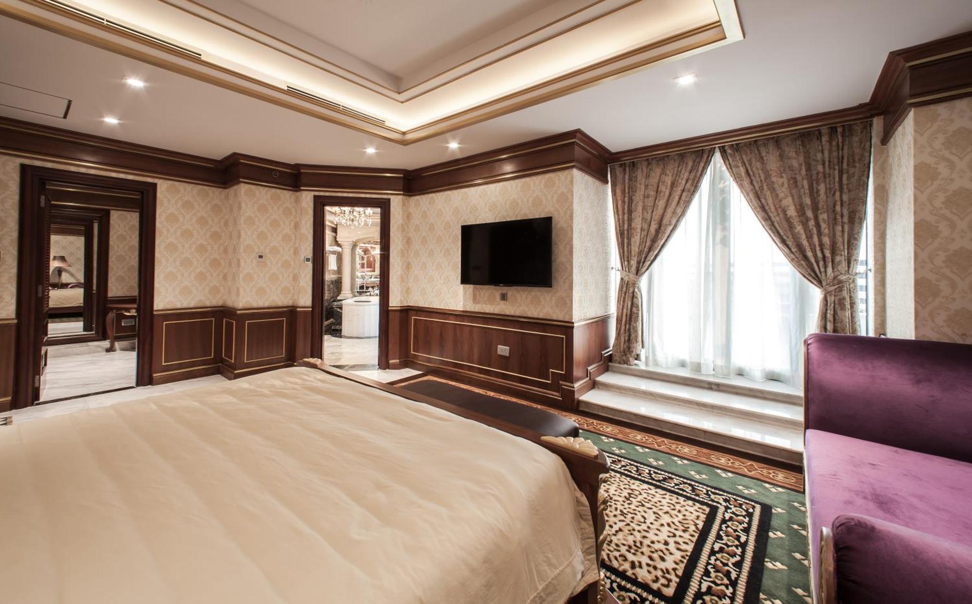 Army Hotel Hanoi Room photo